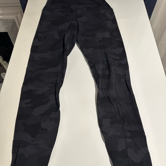 lululemon athletica Pants - Lululemon leggings 6 black camo
